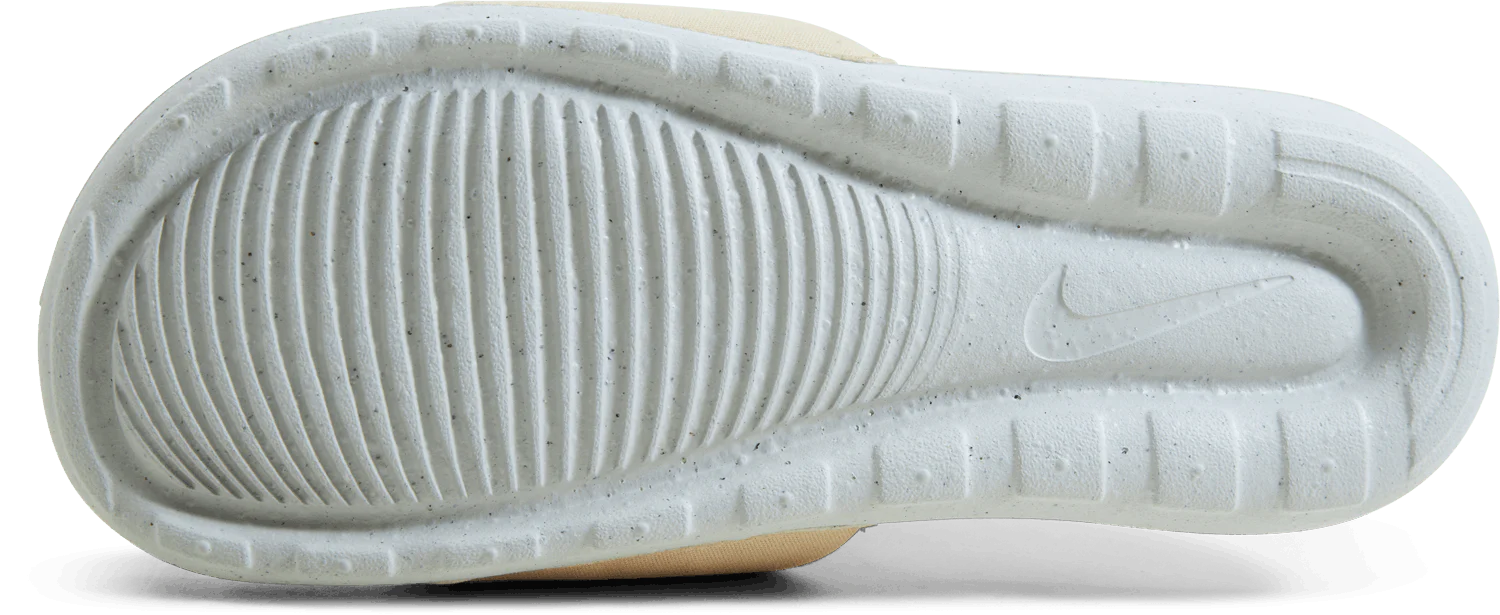 Nike Victori One - Image 6